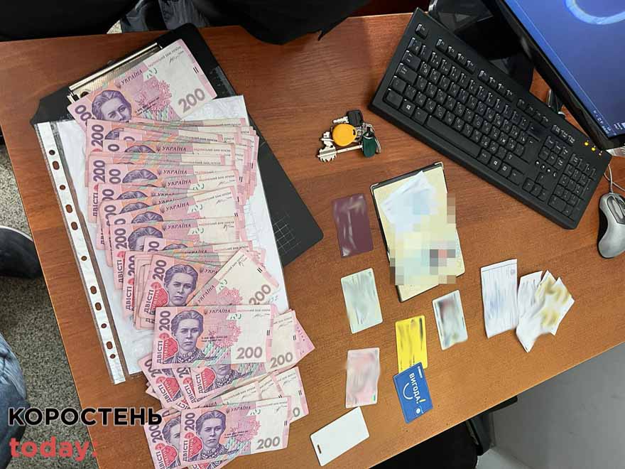 10 тисяч за водійське посвідчення: на хабарях “погоріли” посадовці з Житомирської області (ФОТО)