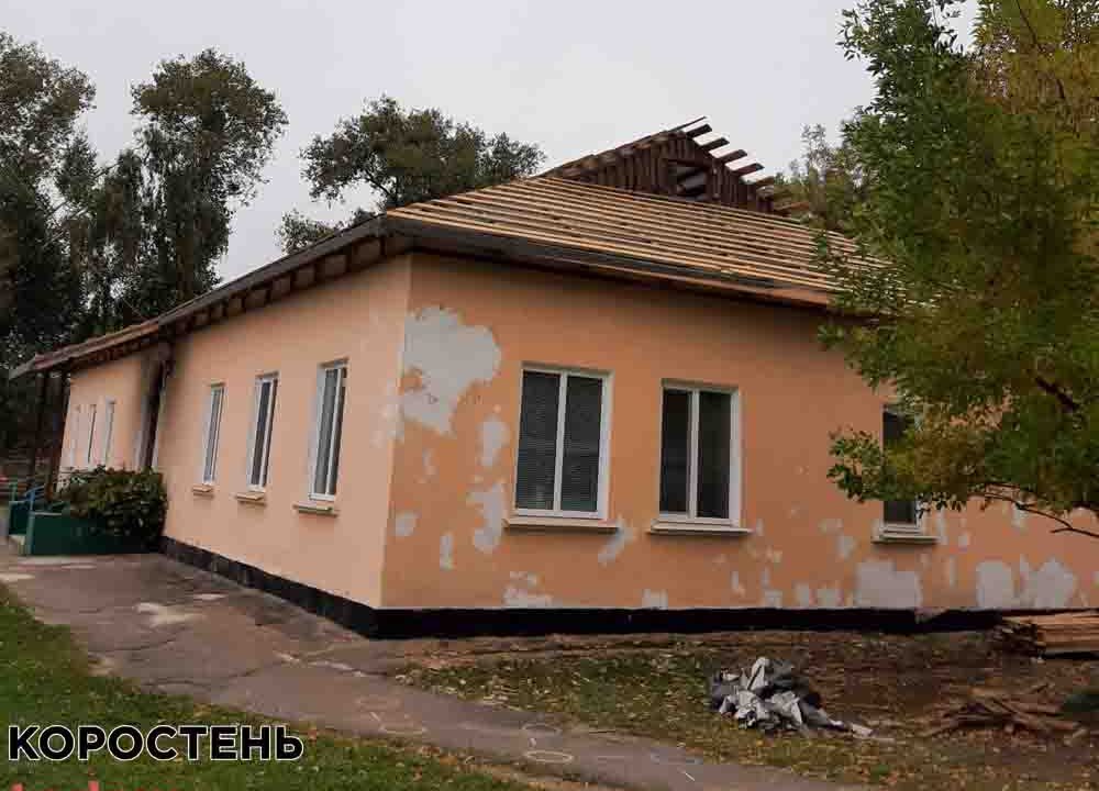 У Коростені депутат-підрядник не хоче ремонтувати дах дитсадка, бо йому не заплатили