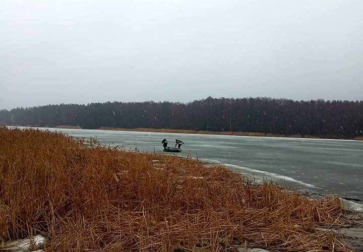 На водосховищі у Коростенському районі рибалка провалився під лід і загинув (ФОТО)