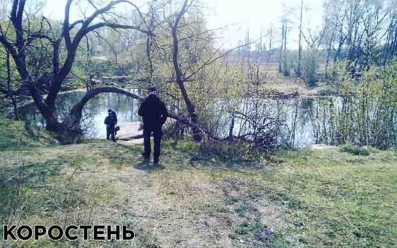 У Коростені рятувальники вилучили тіло потопельника з річки Уж