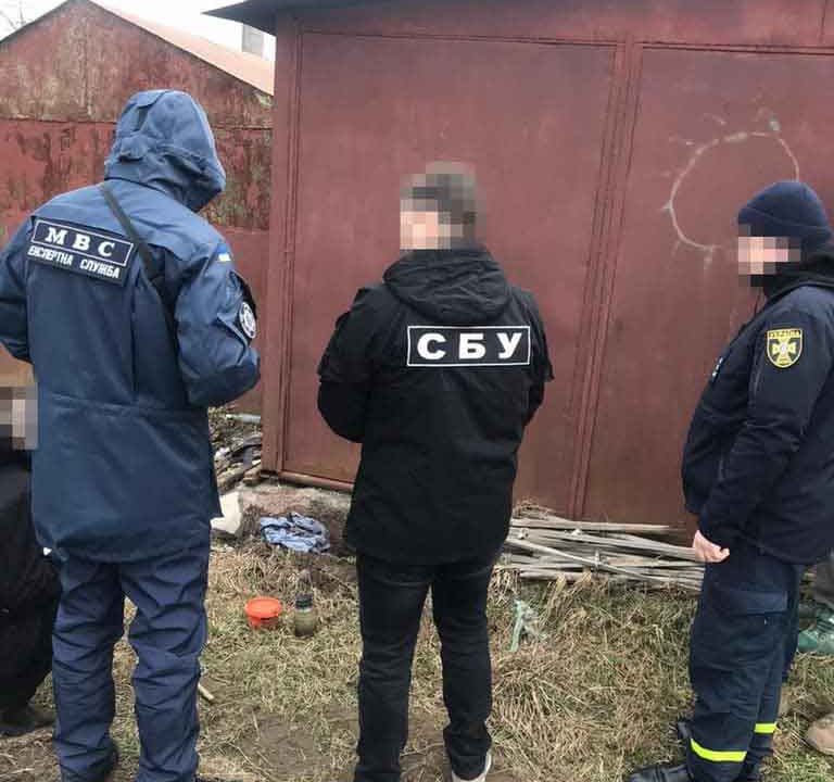 Двоє жителів Коростенського району хотіли продати понад 30 кілограмів металевої ртуті