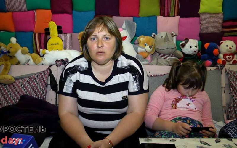 У Коростені збирають гроші на протези для 10-річної Софії Науменко, яка потрапила під потяг і втратила ноги