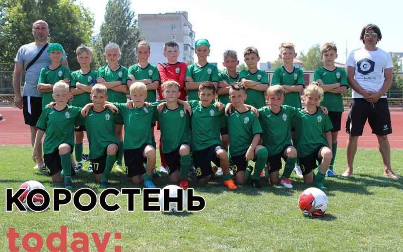 На Всеукраїнському турнірі футбольні ворота команди хлопчиків з Коростеня захищала дівчинка ?ФОТО