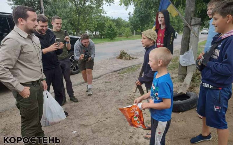 Заступник керівника Офісу президента на Коростенщині пройшов “перевірку” на блок-пості (ФОТО)
