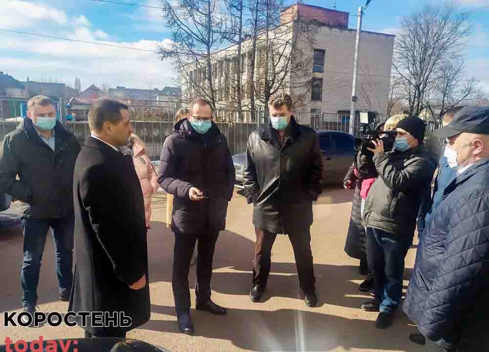 Керівники області відкрили в Коростені лабораторний центр, де робитимуть ПЛР-тести (ВІДЕО, ФОТО)
