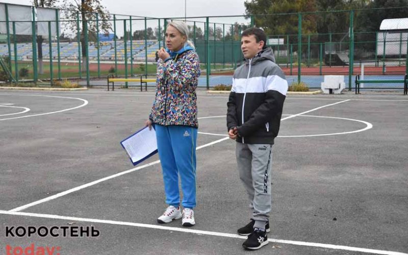 На «Спартаку» в Коростені відбувся відкритий урок з “зірковим” фізруком та учнем ?ФОТО