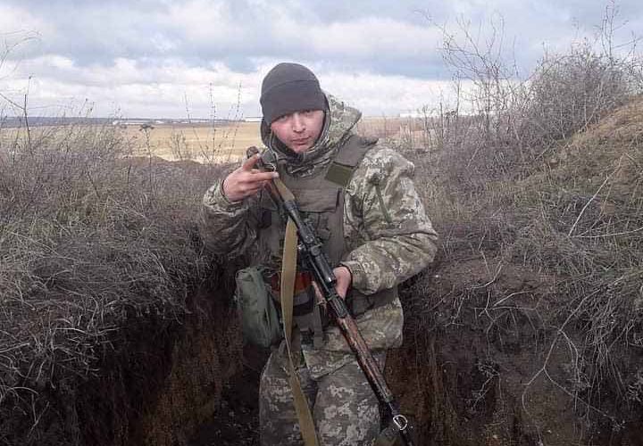 На Коростенщині попрощаються з Богданом Стащуком, який загинув, захищаючи Батьківщину