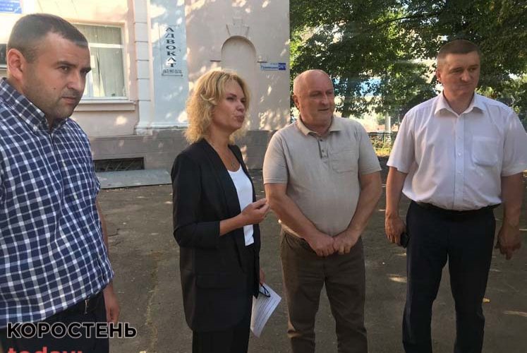 Заступниця голови Житомирської ОДА в Коростені перевірила роботу центру вакцинації ?ФОТОрепортаж