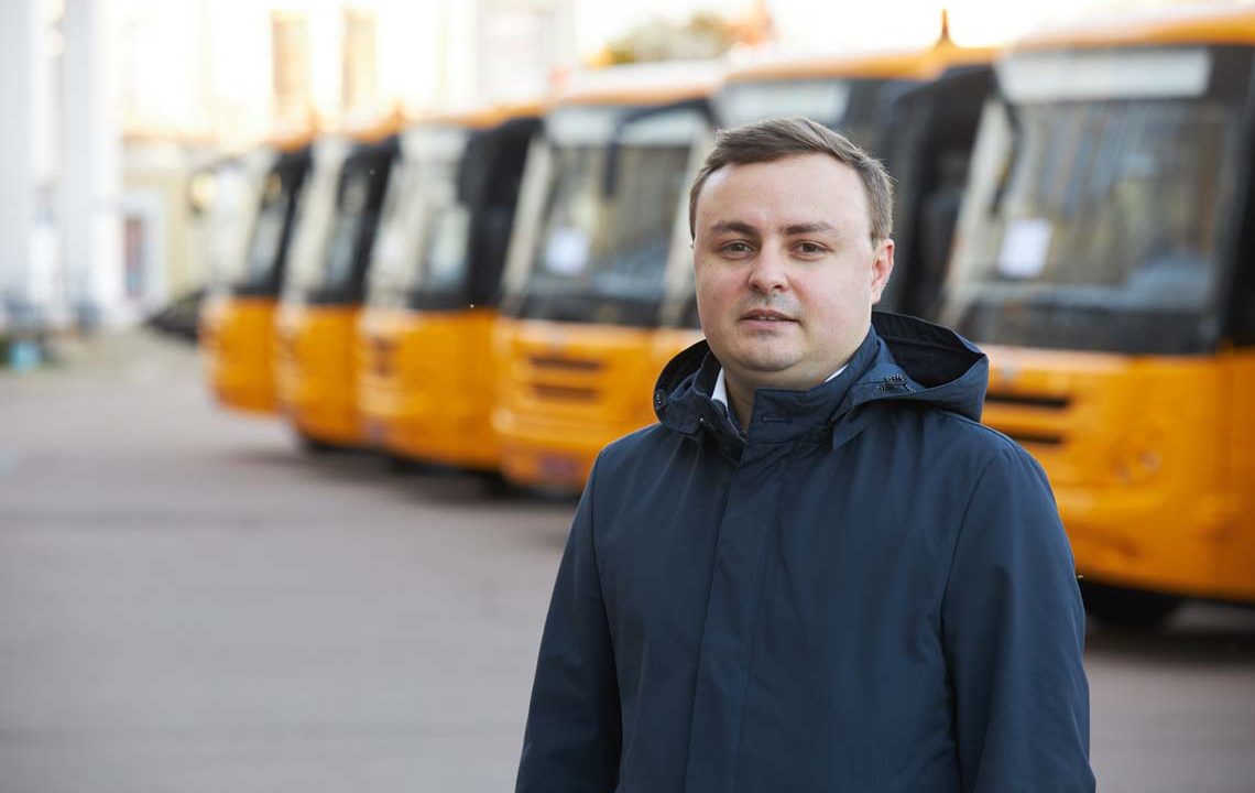 Коростенська громада отримала новий шкільний автобус