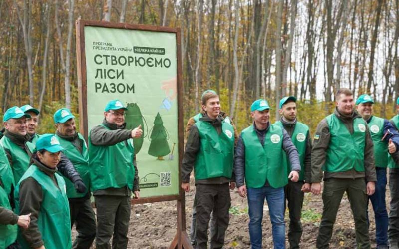 У межах ініціативи Президента на Житомирщині за 1 день висадили 1 мільйон дерев